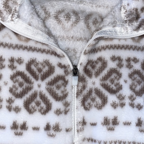 Eddie Bauer Brown & Cream Fleece Pullover.  Size Medium. - Picture 4 of 7